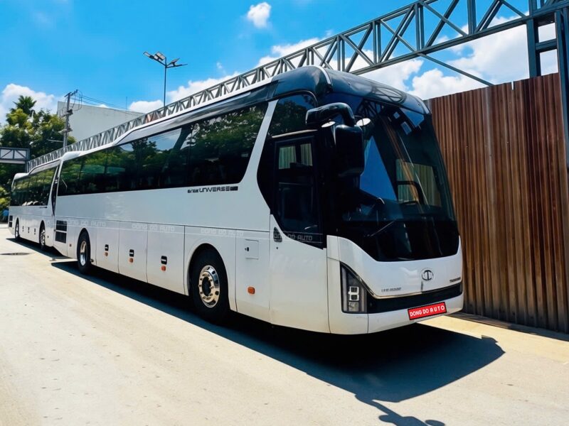 XE TRACOMECO UNIVERSE EX 47 CHỖ WEICHAI 400PS